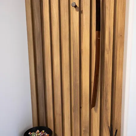 Leon - Free Garage Parking *