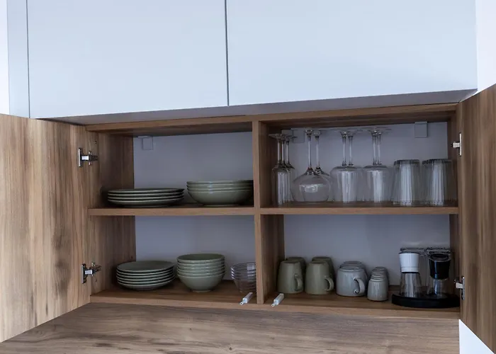 Leon - Exclusive, Balcony & Garage Parking Μπρατισλάβα