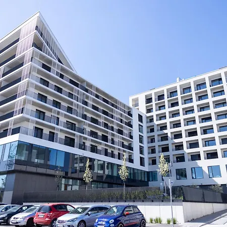 아파트 Leon - Exclusive, Balcony & Garage Parking 브라티슬라바